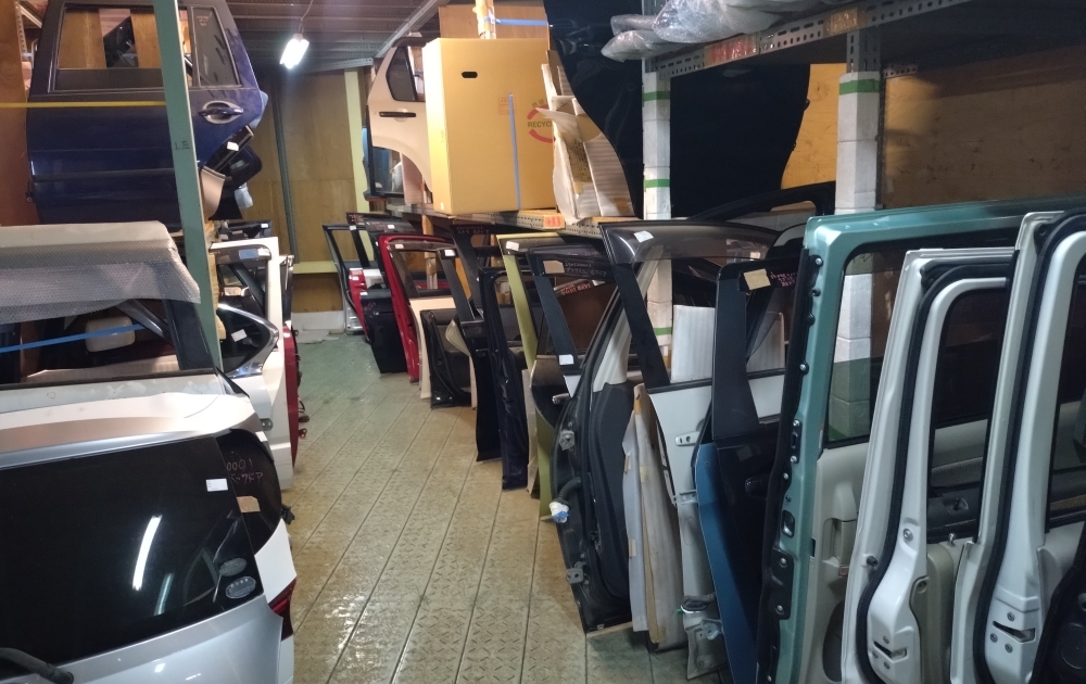 自動車中古部品の販売